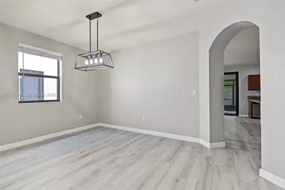 633 SE 35th Ter, Homestead, FL 33033 - Photo 8