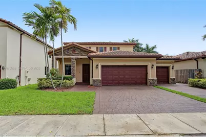 633 SE 35th Ter, Homestead, FL 33033 - Photo 2