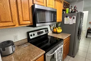 4242 NW 2nd St, Miami, FL 33126 - Photo 4