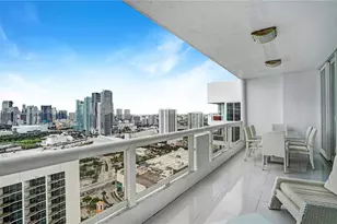 1717 N Bayshore Dr, Miami, FL 33132 - Photo 36