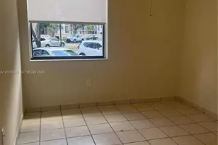 10249 NW 9th St Cir, Miami, FL 33172 - Photo 8