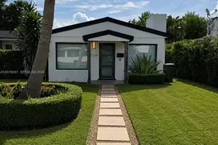 12341 NE 11th Ct, North Miami, FL 33161 - Photo 2