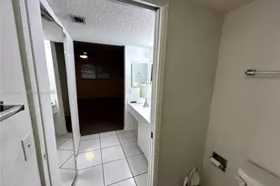 13105 SW 16th Ct, Pembroke Pines, FL 33027 - Photo 22
