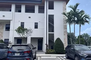 10437 NW 82nd St, Doral, FL 33178 - Photo 2