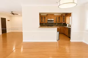 1030 NE 107th St, Miami Shores, FL 33161 - Photo 10