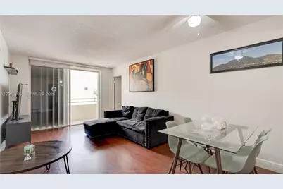 8320 NW 8th St #2-302, Miami, FL 33126 - Photo 4