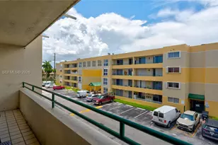 8320 NW 8th St, Miami, FL 33126 - Photo 24