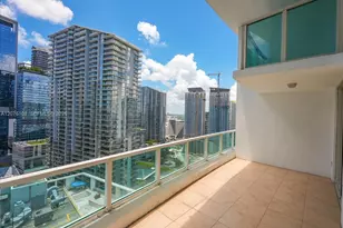 41 SE 5th St, Miami, FL 33131 - Photo 10