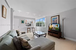 9400 Live Oak Pl, Davie, FL 33324 - Photo 8