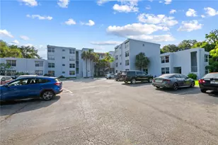 9400 Live Oak Pl, Davie, FL 33324 - Photo 16