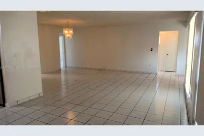 7829 Embassy Blvd, Miramar, FL 33023 - Photo 12