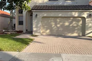 15616 NW 12th Manor, Pembroke Pines, FL 33028 - Photo 2