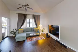 2550 SW 18th Terrace, Fort Lauderdale, FL 33315 - Photo 2