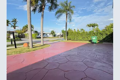 10330 SW 35th Ter #0, Miami, FL 33165 - Photo 6