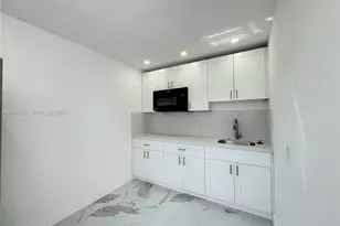 10330 SW 35th Terrace, Miami, FL 33165 - Photo 6
