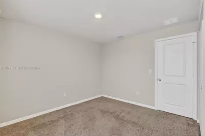 5610 SE Edgewater Cir, Stuart, FL 34997 - Photo 36