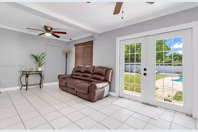 3030 NW 90th St, Miami, FL 33147 - Photo 4