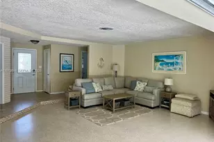 1241 Manor Dr, Singer Island, FL 33404 - Photo 4