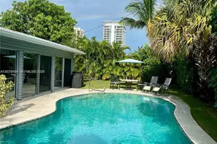 1241 Manor Dr, Singer Island, FL 33404 - Photo 20