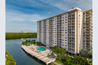 400 Kings Point Dr #822-23, Sunny Isles Beach, FL 33160 - Photo 44