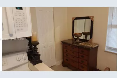 513 SW 6th Ave #6, Homestead, FL 33030 - Photo 8