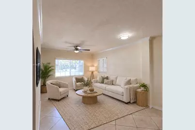 1000 Palm Trl #8, Delray Beach, FL 33483 - Photo 2