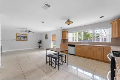 9835 SW 56th St #0, Miami, FL 33165 - Photo 6