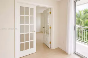 650 NE 64th St, Miami, FL 33138 - Photo 28
