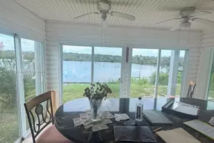 402 Frances Cir, Other City - In The State Of Florida, FL 33570 - Photo 2