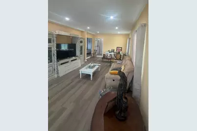 402 Frances Circle, Other City - In The State Of Florida, FL 33570 - Photo 8