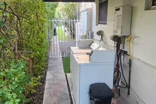 2145 Bay Dr, Miami Beach, FL 33141 - Photo 24