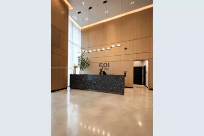 121 NE 5th St #3712, Miami, FL 33132 - Photo 6