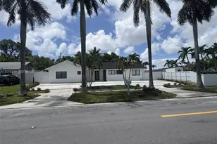 10830 SW 160th St, Miami, FL 33157 - Photo 1