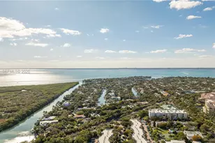 210 Sea View Dr, Key Biscayne, FL 33149 - Photo 24