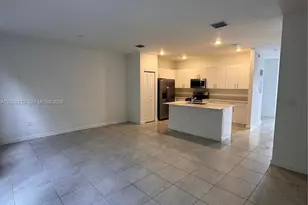 194 SE 10th Ct, Florida City, FL 33034 - Photo 2