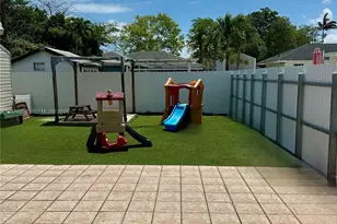 10330 Puerto Rico Dr, Cutler Bay, FL 33189 - Photo 16