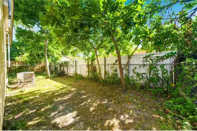 6241 NW 1st Pl, Miami, FL 33150 - Photo 30