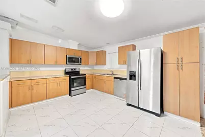 6241 NW 1st Pl, Miami, FL 33150 - Photo 8