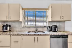 6520 SW 7th Ct, North Lauderdale, FL 33068 - Photo 12