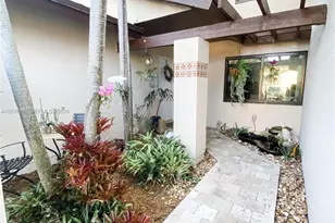 10050 SW 137th Ct, Miami, FL 33186 - Photo 2