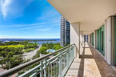 3400 SW 27th Ave #902, Miami, FL 33133 - Photo 2