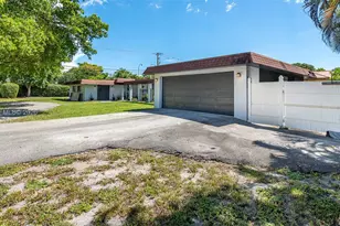 10 SW 46th Ave, Plantation, FL 33317 - Photo 14