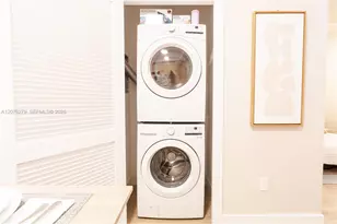 90 NE 32nd St, Miami, FL 33137 - Photo 26