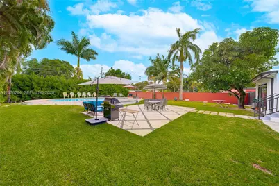 13801 NE 1st Ave, Miami, FL 33161 - Photo 6