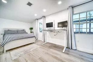 13801 NE 1st Ave, Miami, FL 33161 - Photo 16