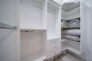13801 NE 1st Ave, Miami, FL 33161 - Photo 18