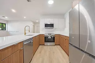 450 NW 140th St, Miami, FL 33168 - Photo 10