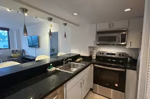 540 Brickell Key Dr, Miami, FL 33131 - Photo 2