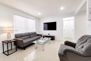 1723 Wiley St, Hollywood, FL 33020 - Photo 4