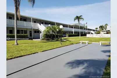 600 Layne Blvd #112, Hallandale Beach, FL 33009 - Photo 2